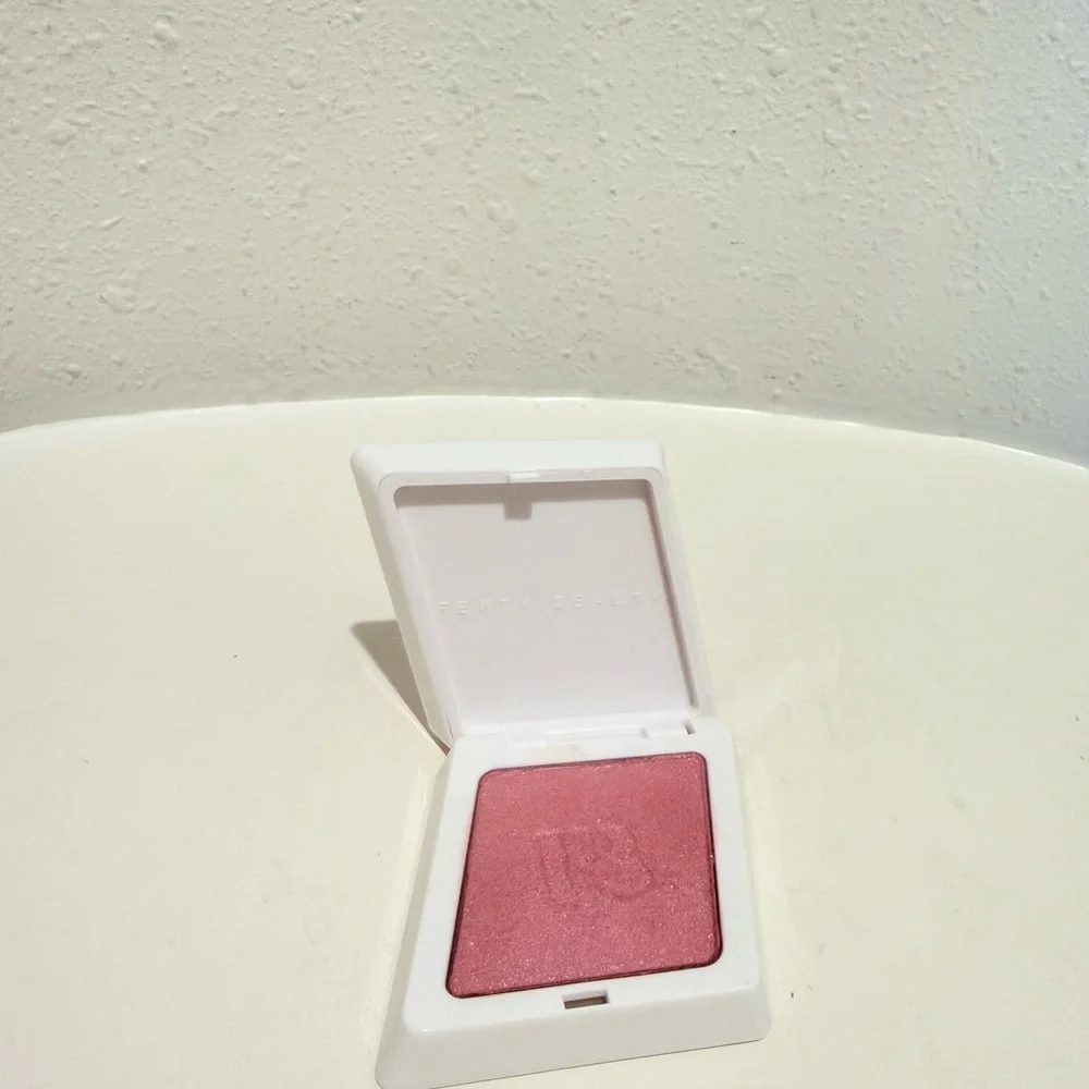 Fenty Beauty Fenty Cheeks Suede Powder Blush Tutu Turnt 09 NEW